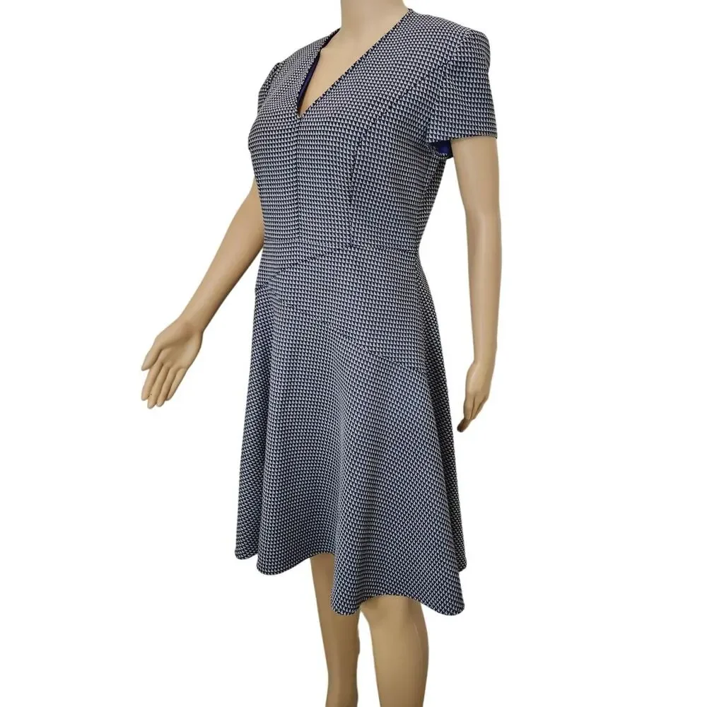 Purple Hugo Boss Halomi V Neck Fit & Flare Back Zip Dress Size 8 US 12 UK 44 IT - Picture 3 of 7